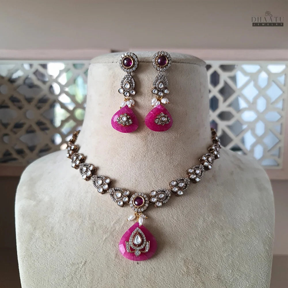 Dhaatu Ornate Gem & Crystal Set