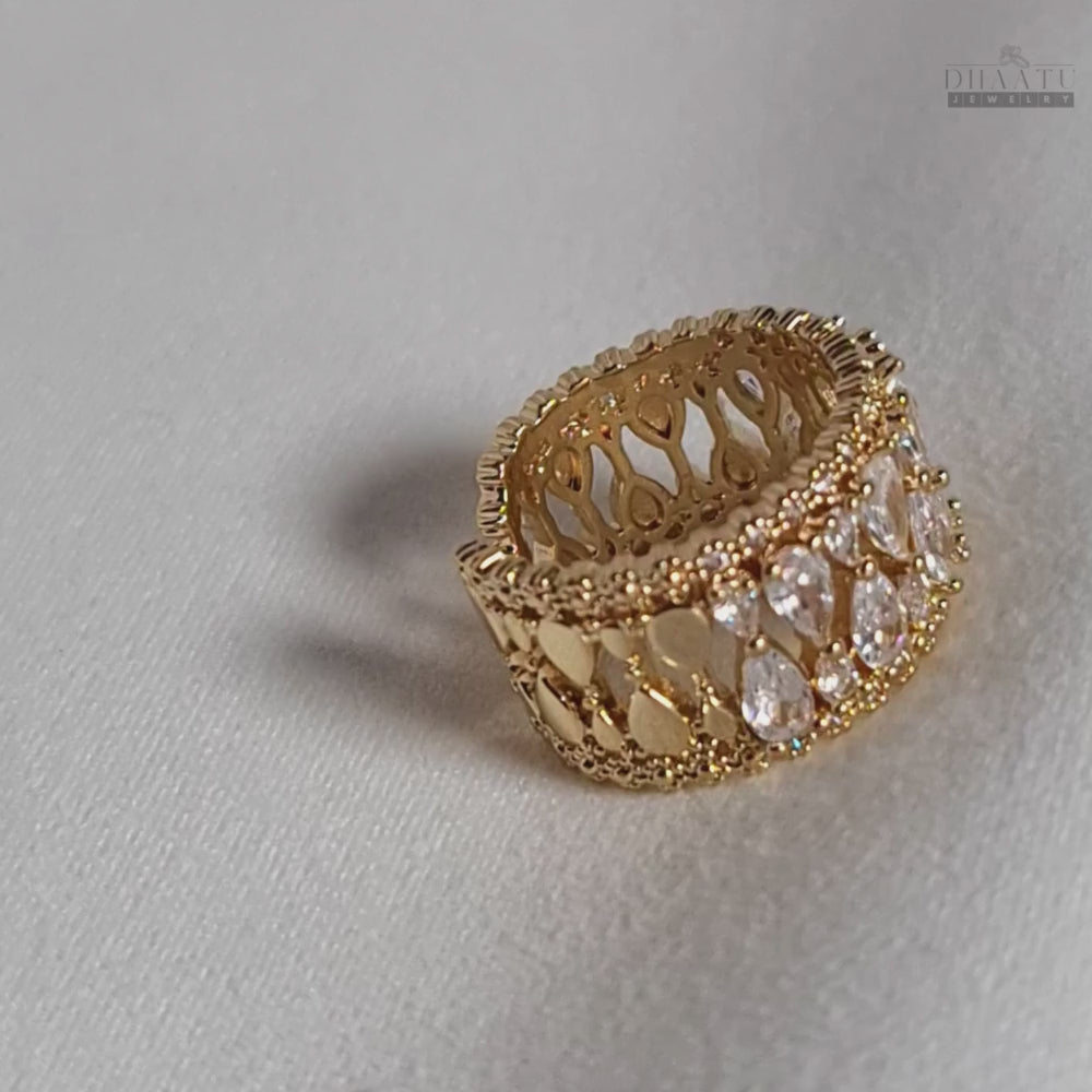 Load video: Dhaatu Pavé & Pear Crystal Fashion Ring