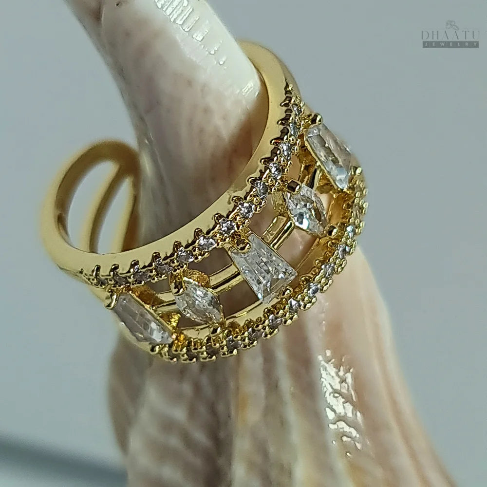 Dhaatu Unique Bar & Round Crystal Fashion Ring