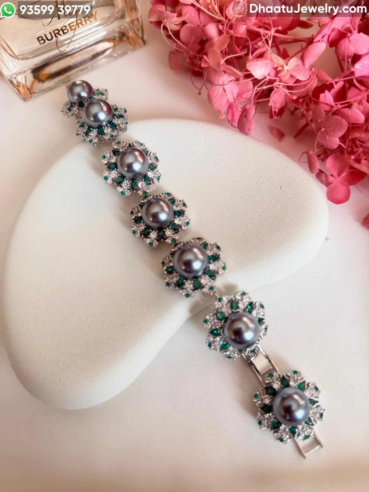 Grey Shell Pearl and Emerald Green Zirconia Floral Link Bracelet – 18cm to 21cm Adjustable, Silver-Tone Finish