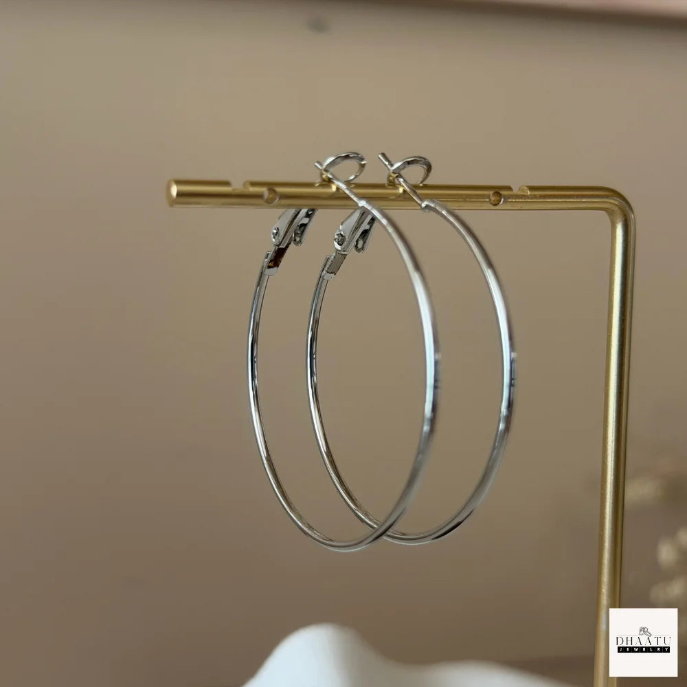 Chic Minimalist Anti-Tarnish Hoop Earrings - Gold & Silver Toned, Hypoallergenic & Nickel-Free