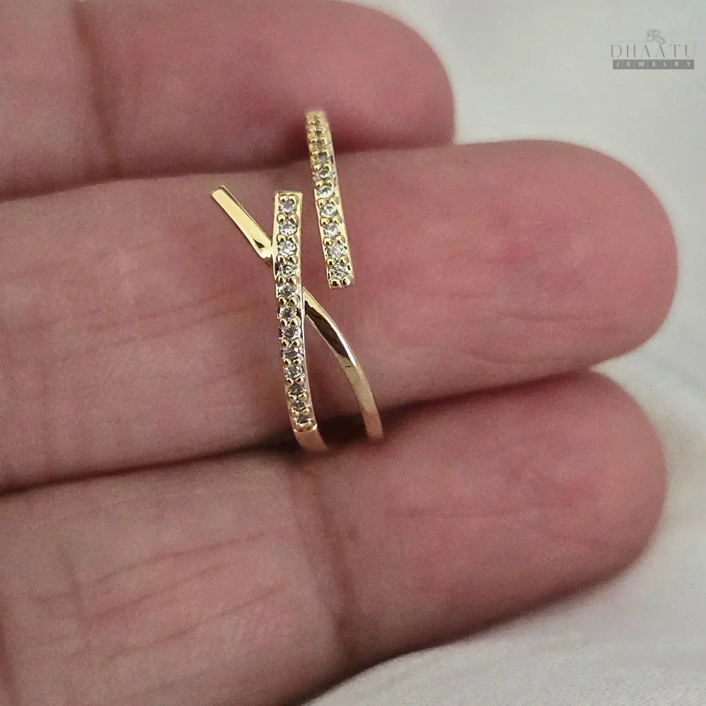 Dhaatu Crisscross Crystal Open Ring