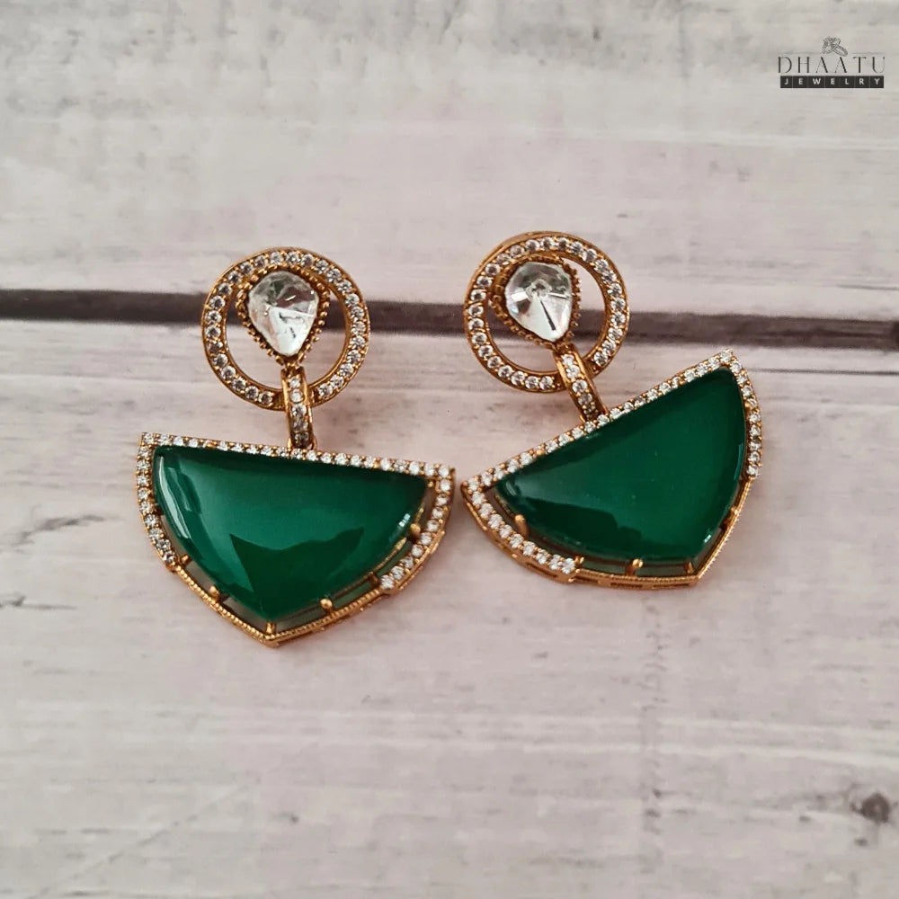 Elegant Gold-Tone Statement Jewelry Set with Accents