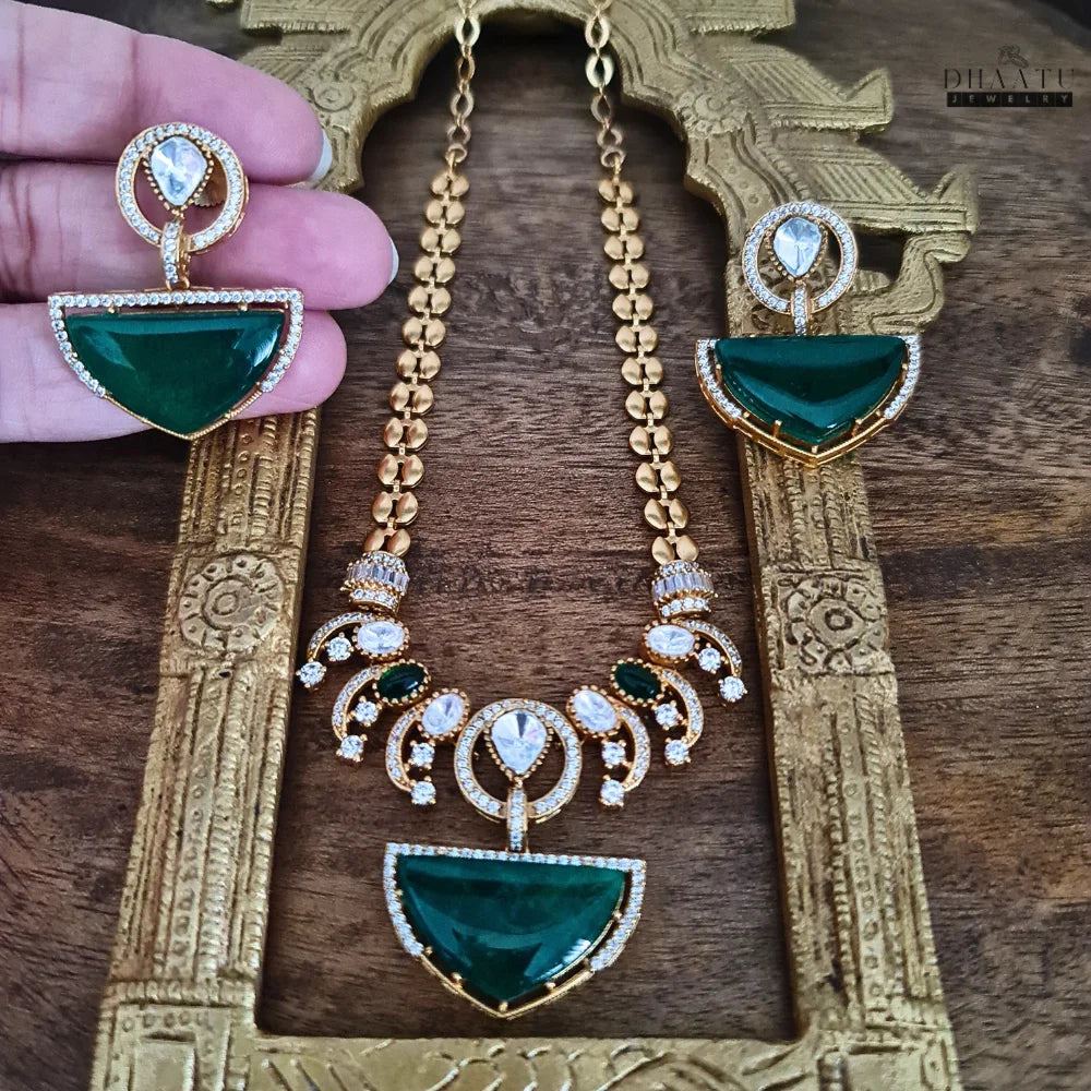 Elegant Gold-Tone Statement Jewelry Set with Accents