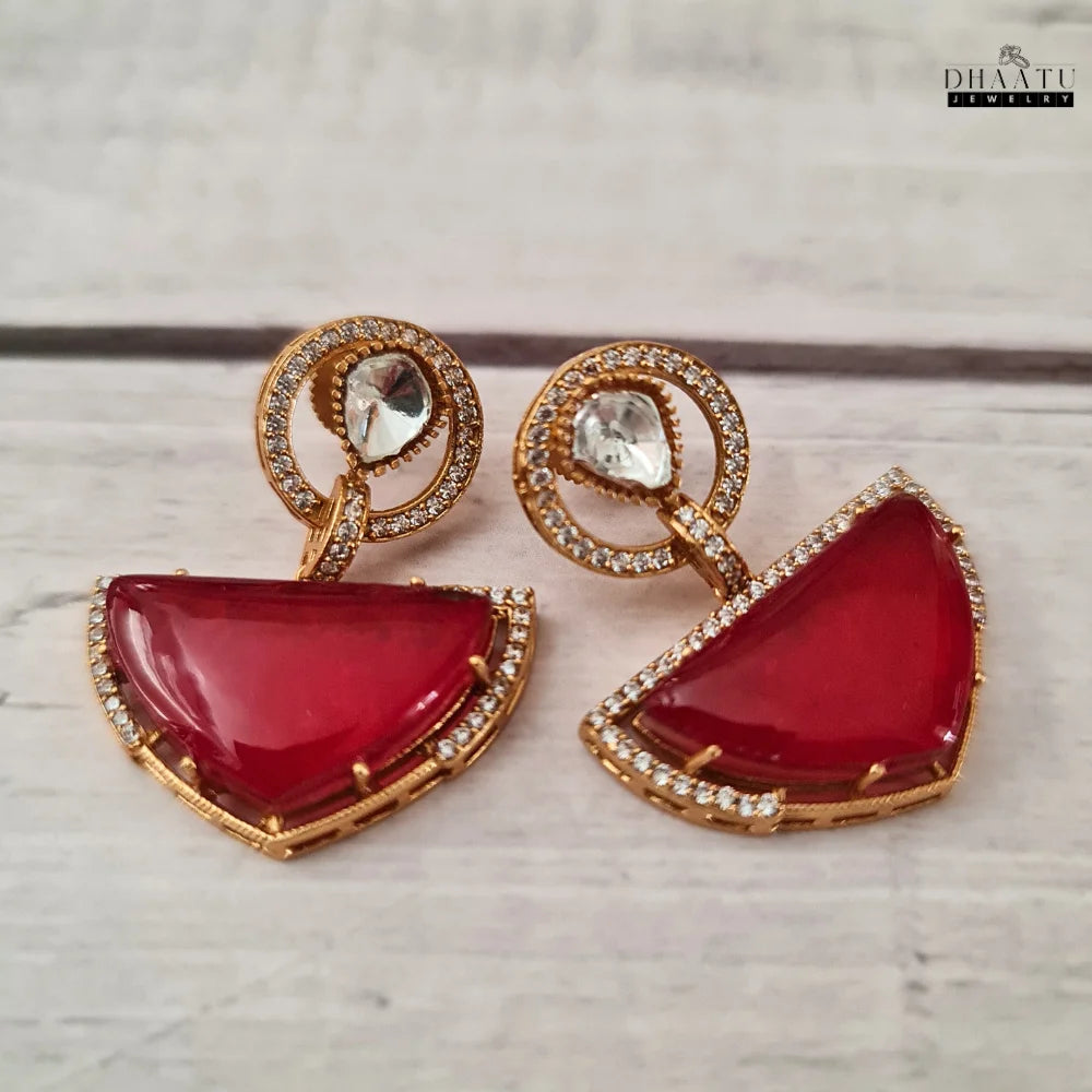 Elegant Gold-Tone Statement Jewelry Set with Accents
