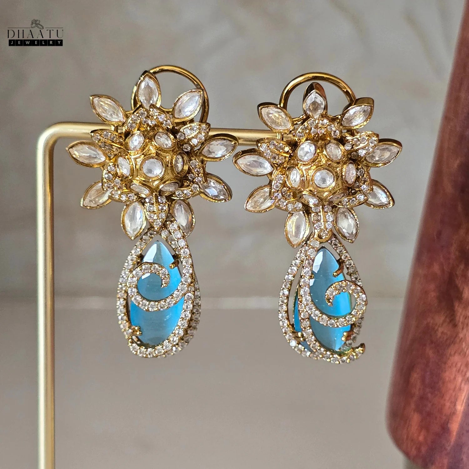 Regal Kundan & Doublet Stone Choker Necklace Set - Dhaatu Jewelry