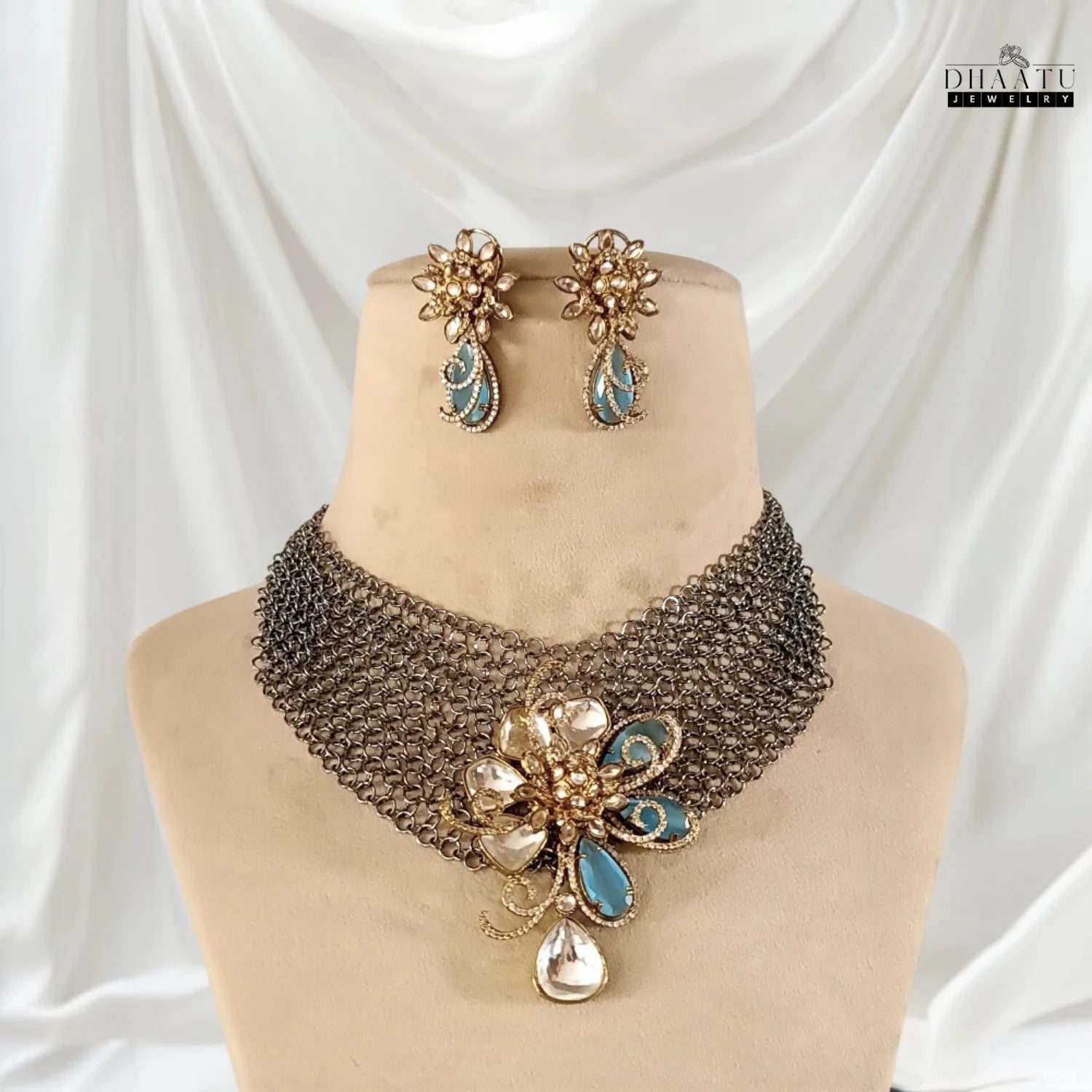 Regal Kundan & Doublet Stone Choker Necklace Set - Dhaatu Jewelry