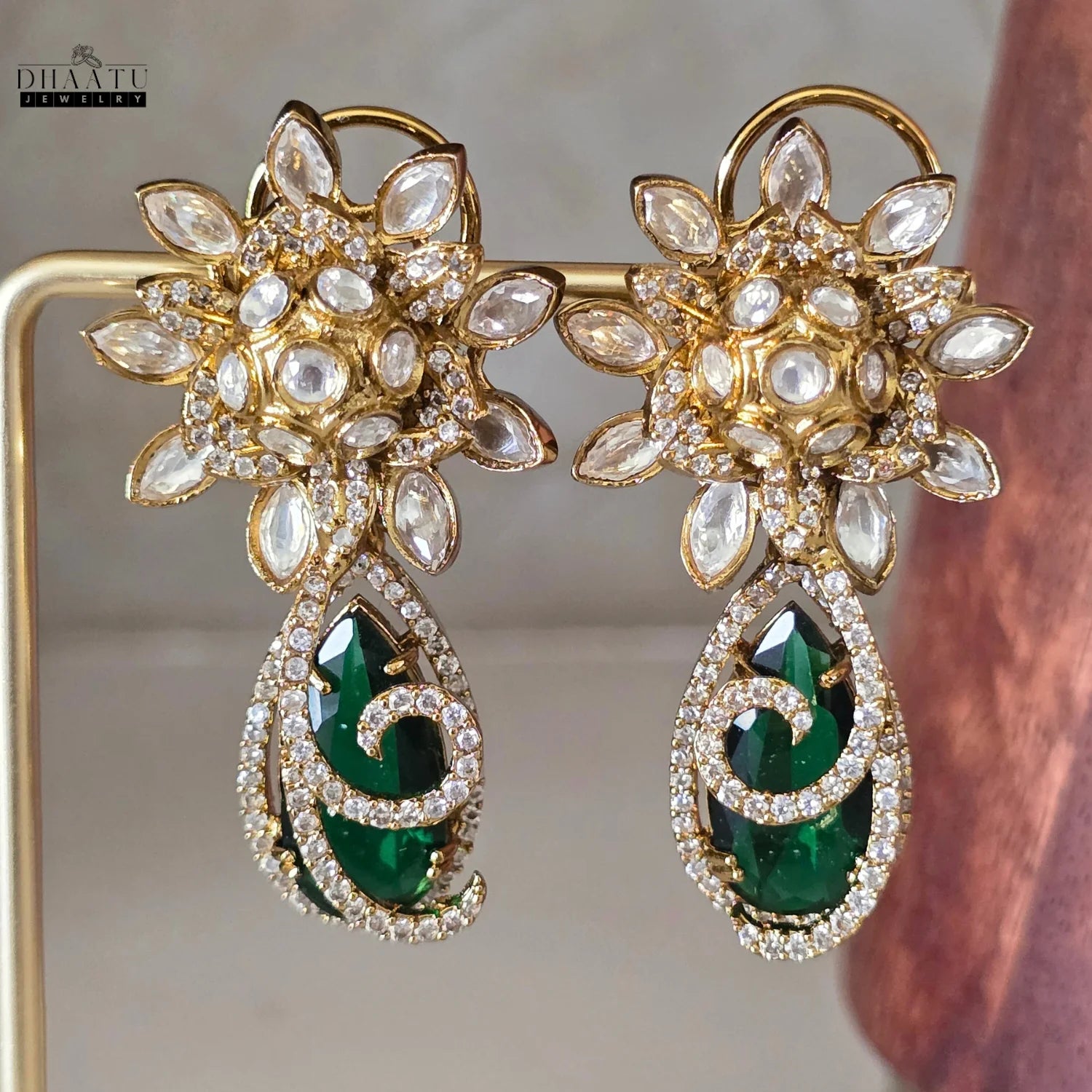 Regal Kundan & Doublet Stone Choker Necklace Set - Dhaatu Jewelry