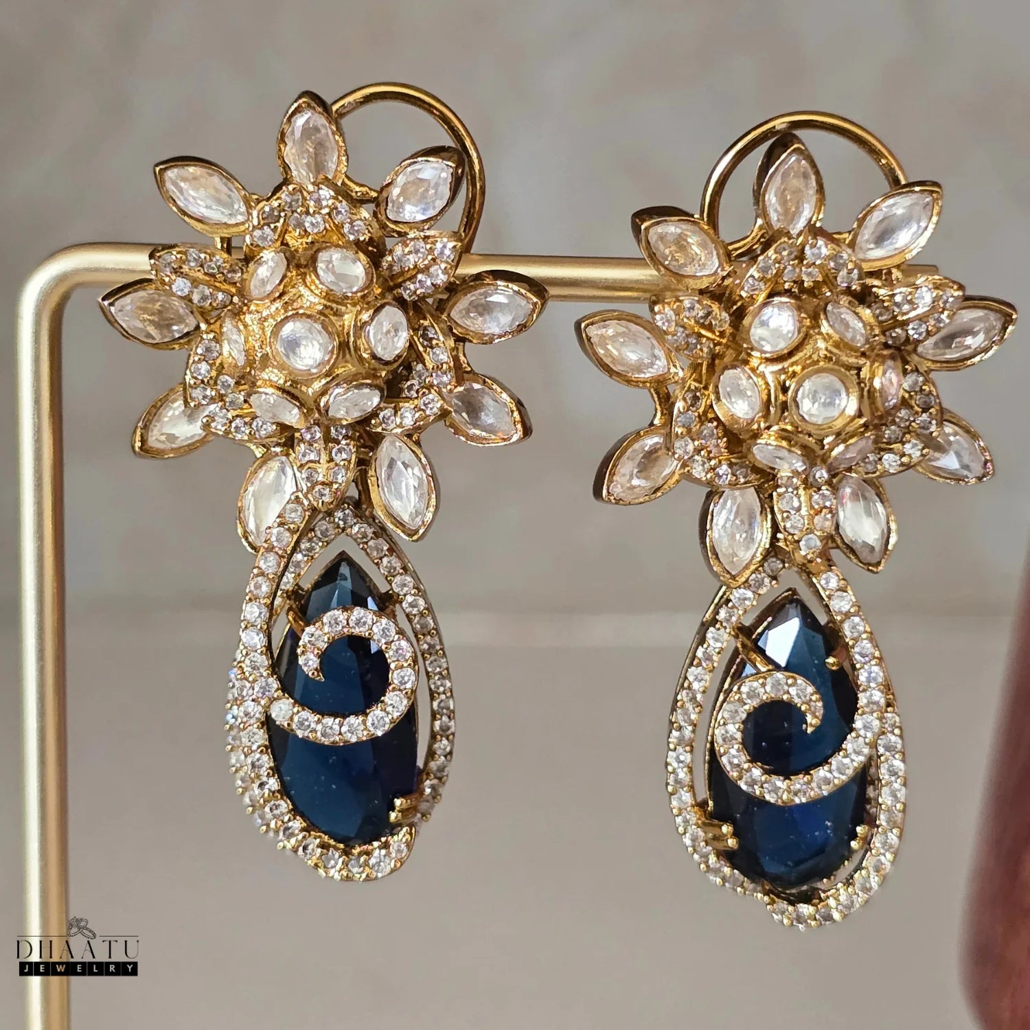 Regal Kundan & Doublet Stone Choker Necklace Set - Dhaatu Jewelry