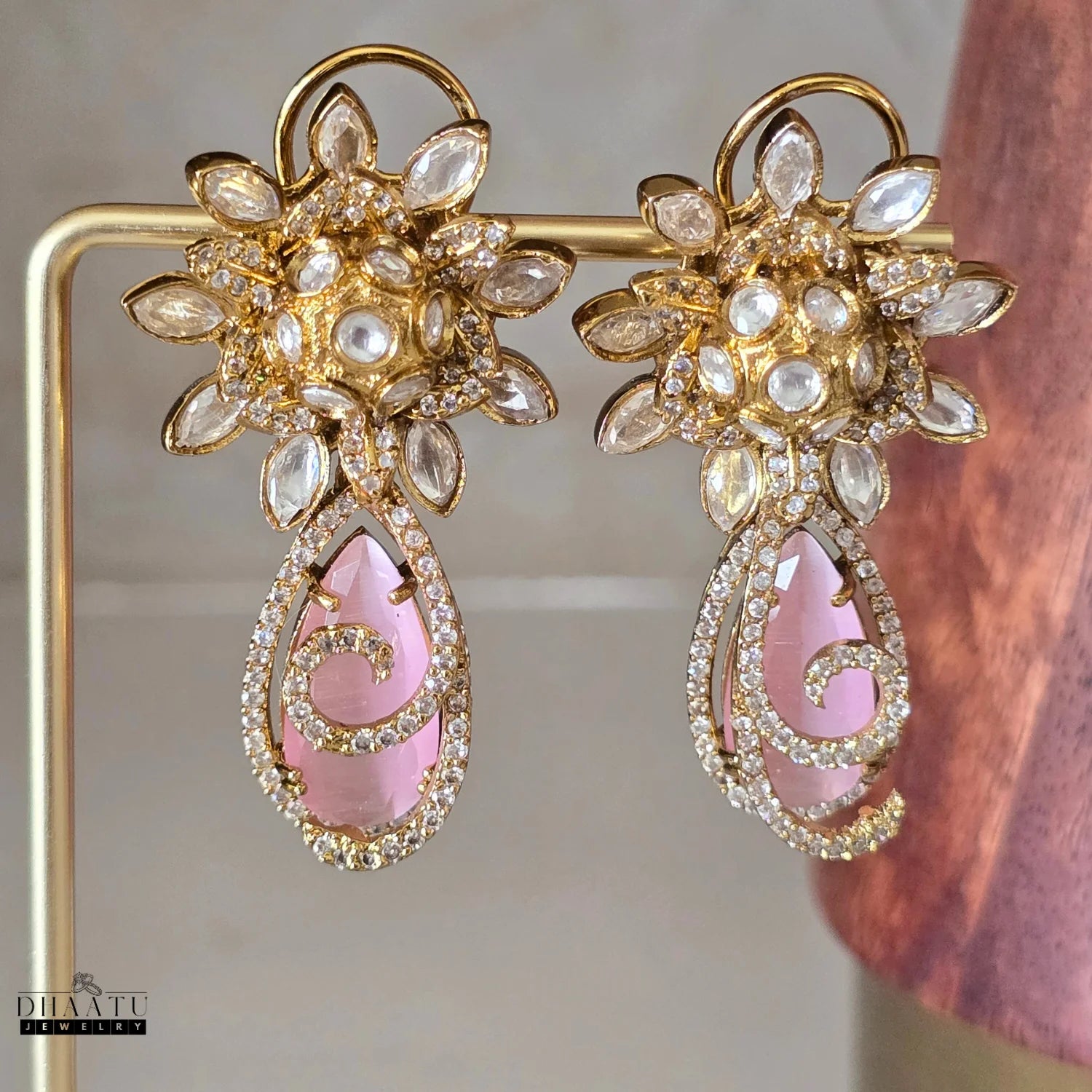 Regal Kundan & Doublet Stone Choker Necklace Set - Dhaatu Jewelry