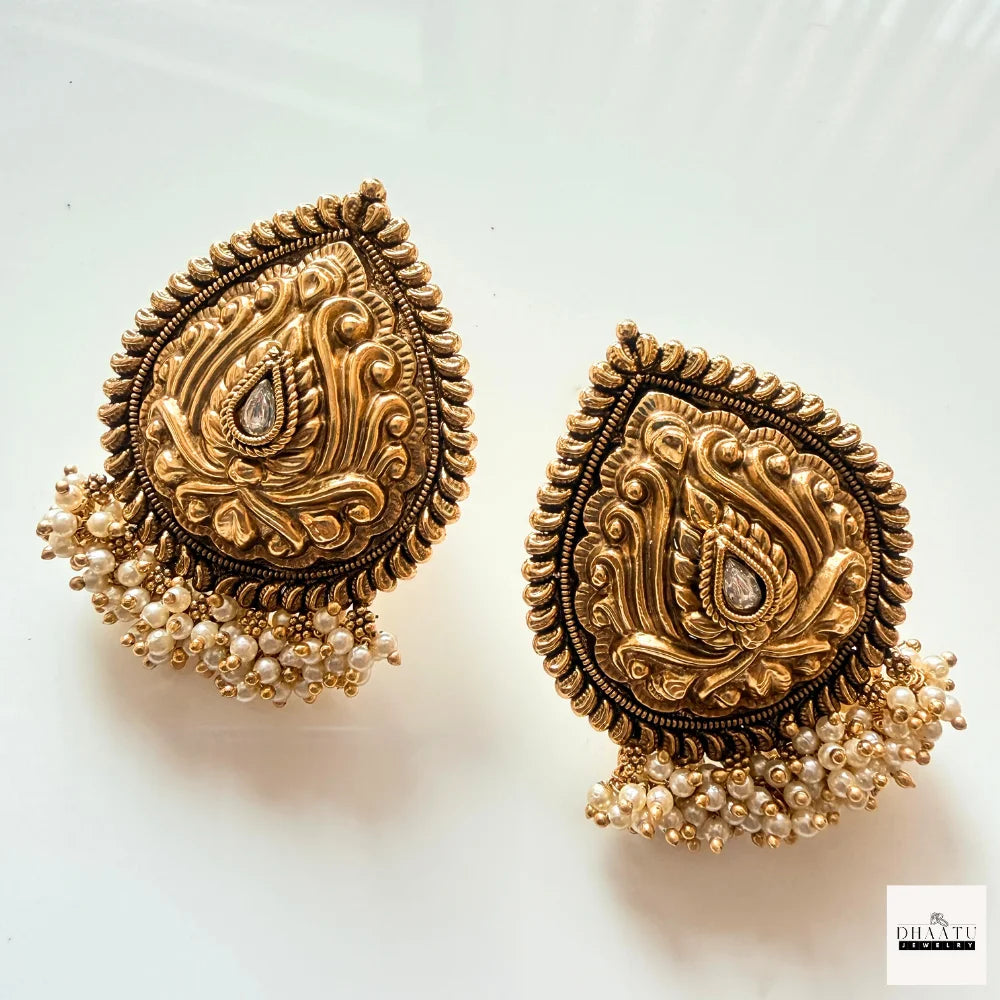 Antique Gold-Plated Nakshi Choker Necklace Set with White Stones and Pearl Clusters