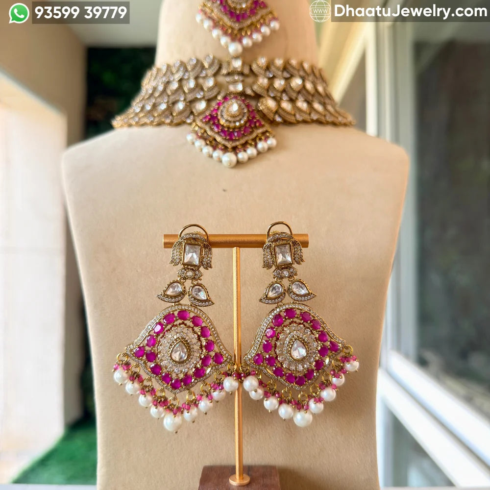 Magenta Kundan Bridal Choker Set in Mehendi Finish with Maang Tika