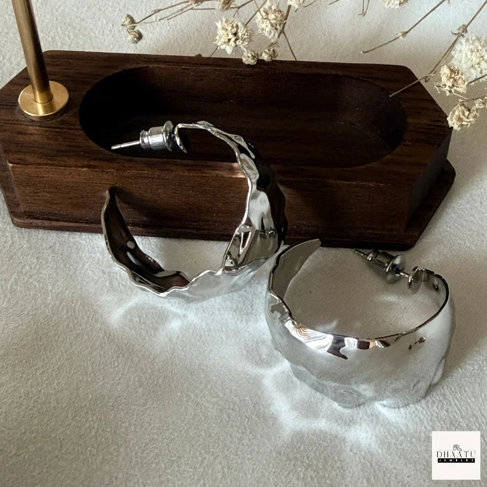 Metallic Hammered Texture C-Hoop Earrings | Modern Gold/Silver Chunky Statement Jewelry