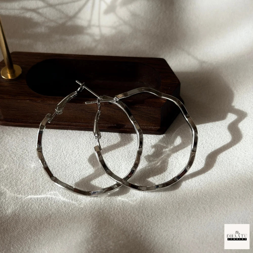 Chic Wave/Wavy Hoop Earrings for Women - Gold Plated & Silver Toned, Fashion Jewelry