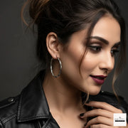 Chic Twisted Rope Hoop Earrings in Silver/Gold Finish – Modern & Versatile Statement Jewelry